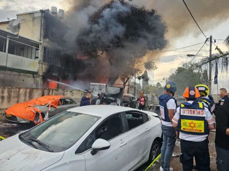  استهداف منطقة الكريوت شمال حيفا برشقة صاروخية